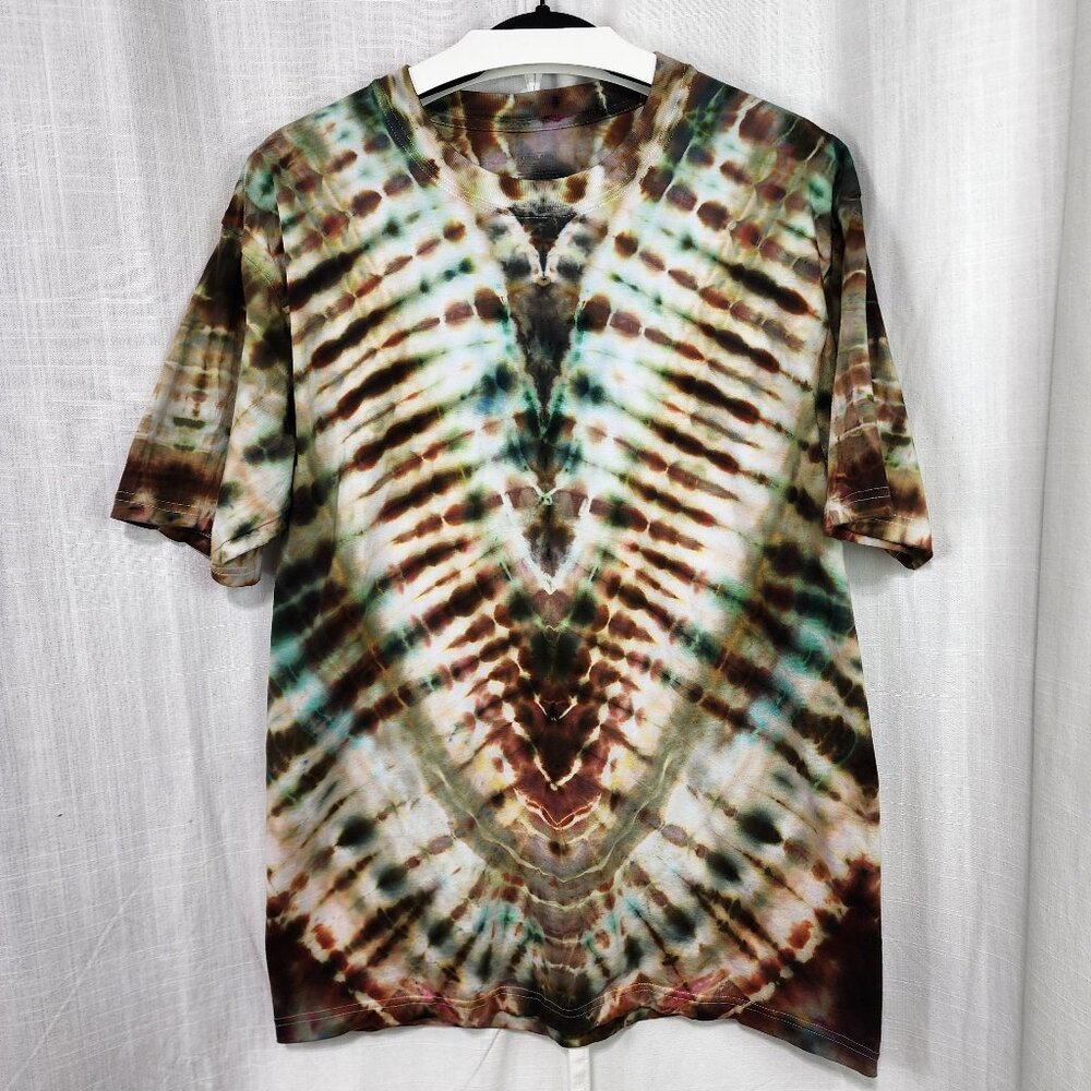 Woodland Wanderer: Vintage Tie-Dye T-Shirt - Size Large